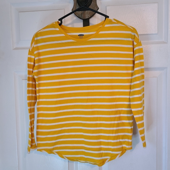 (396) Old Navy Woman's Original Long Sleeve T-Shirt, Size: L Color: Yellow/White - Picture 3 of 13
